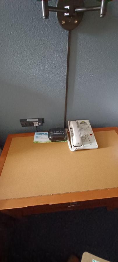 Days Inn By Wyndham Ritzville Bagian luar foto