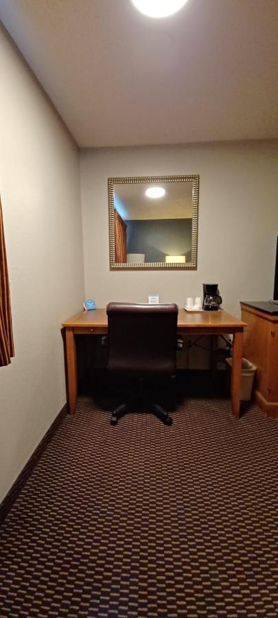Days Inn By Wyndham Ritzville Bagian luar foto