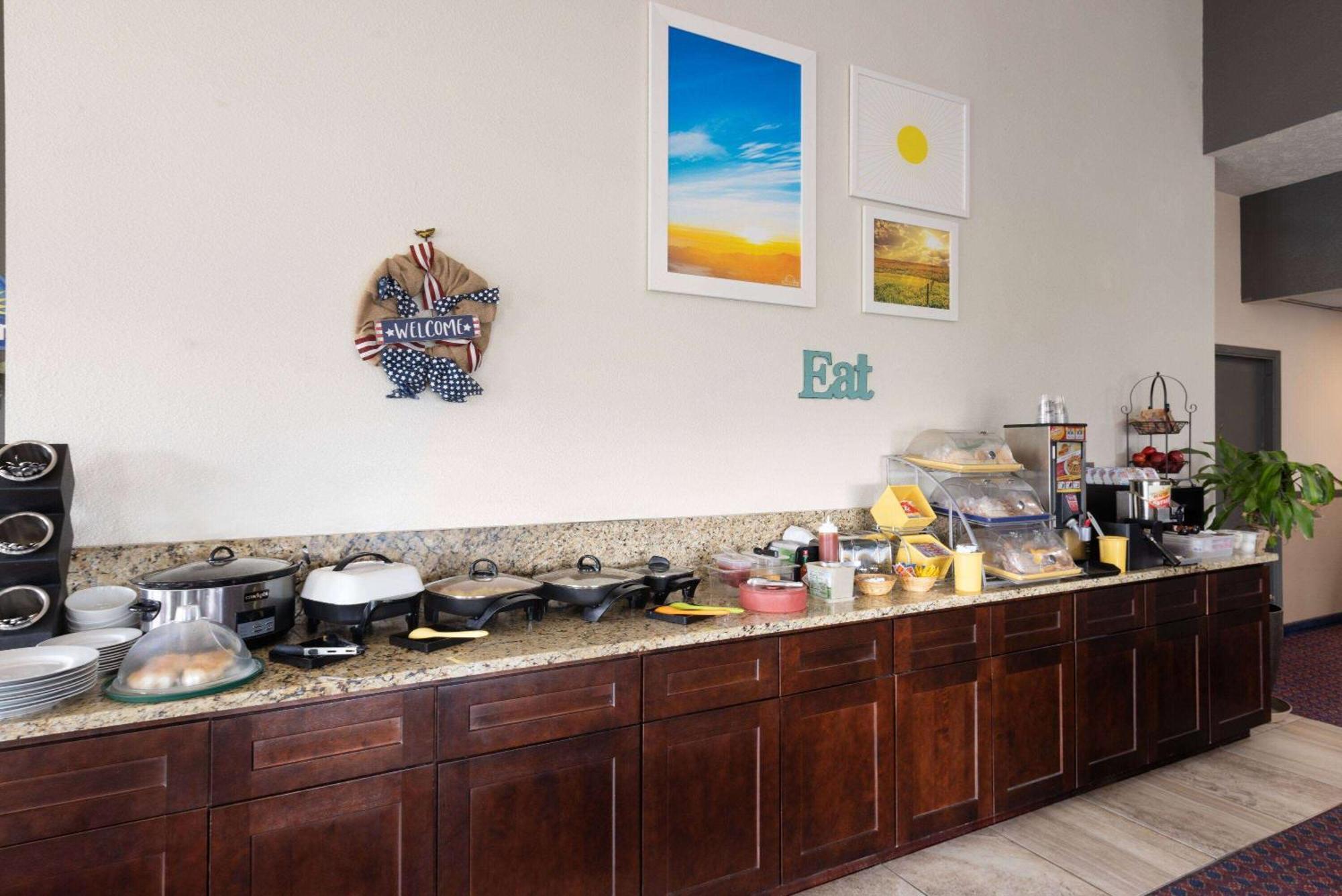 Days Inn By Wyndham Ritzville Bagian luar foto