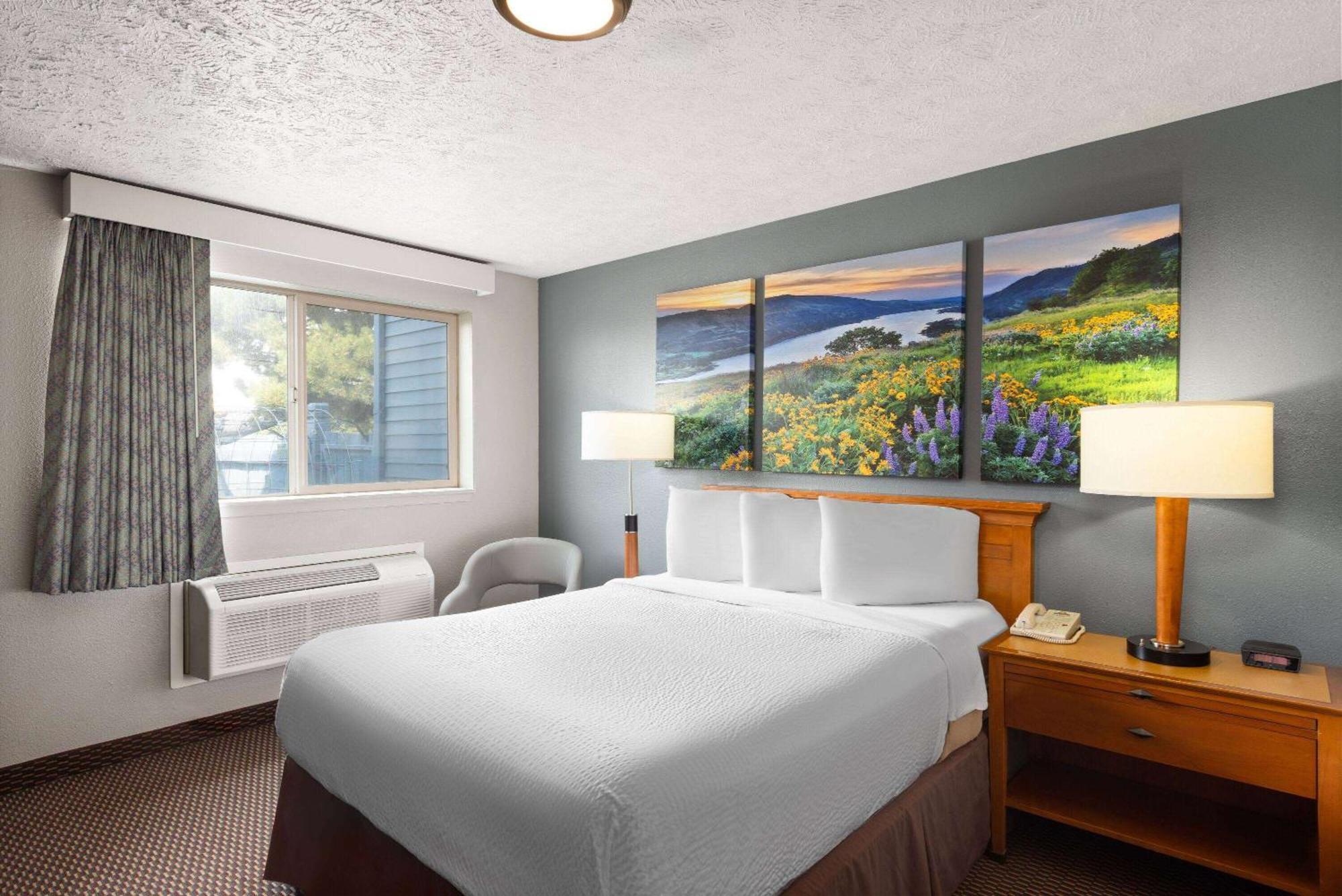 Days Inn By Wyndham Ritzville Bagian luar foto