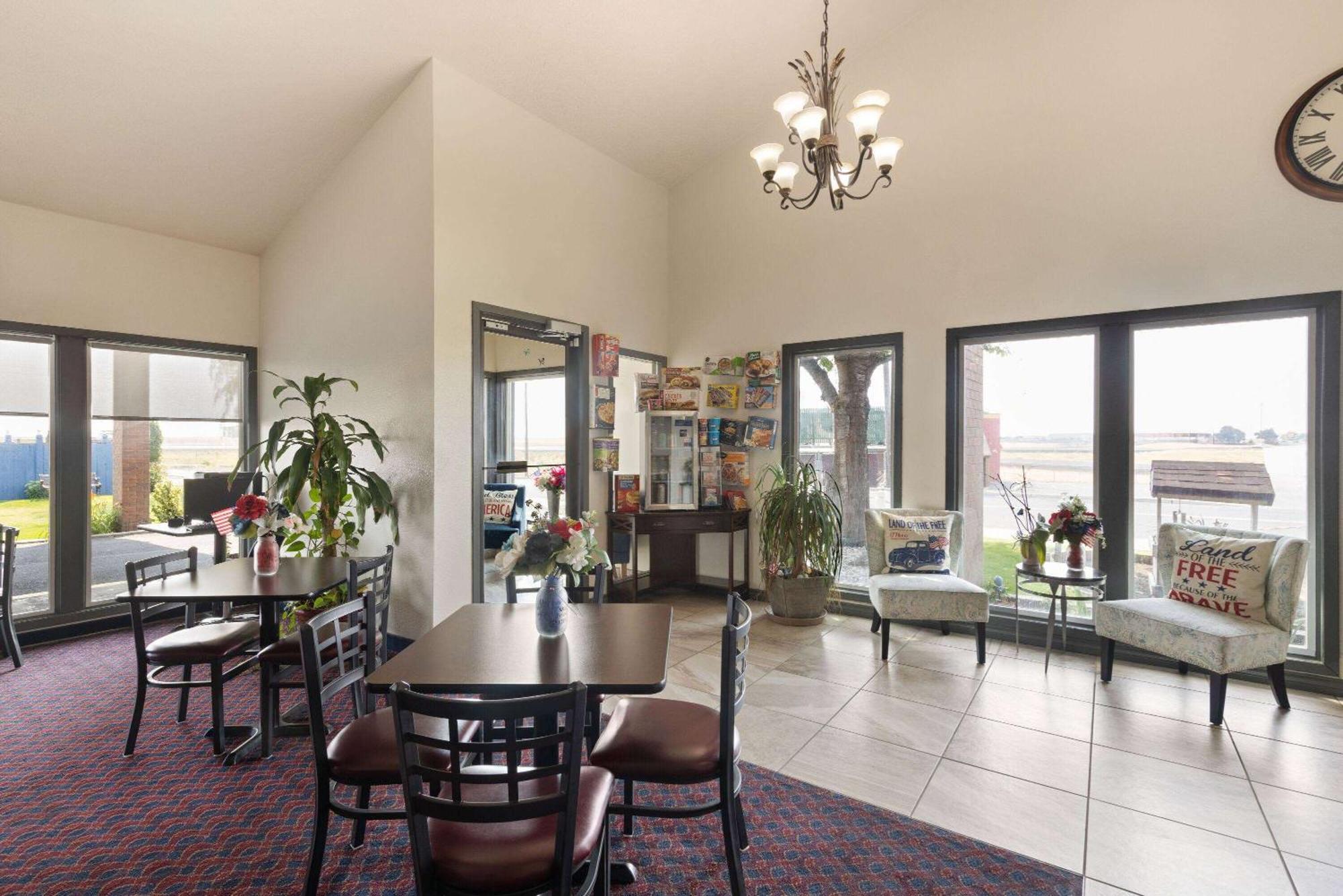 Days Inn By Wyndham Ritzville Bagian luar foto