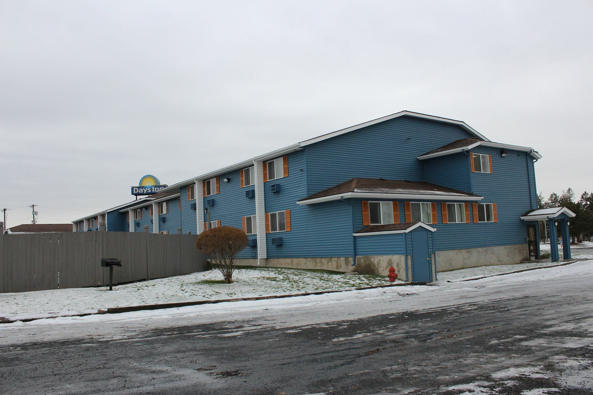 Days Inn By Wyndham Ritzville Bagian luar foto